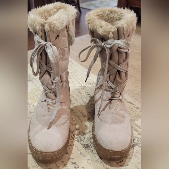 EUC BareTraps Suede Boots Size 8M - Picture 1 of 5